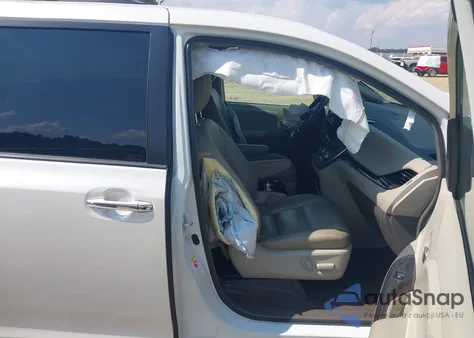 2019 Toyota Sienna Xle 8 Passenger from USA, damaged, VIN 5TDYZ3DCXKS973983